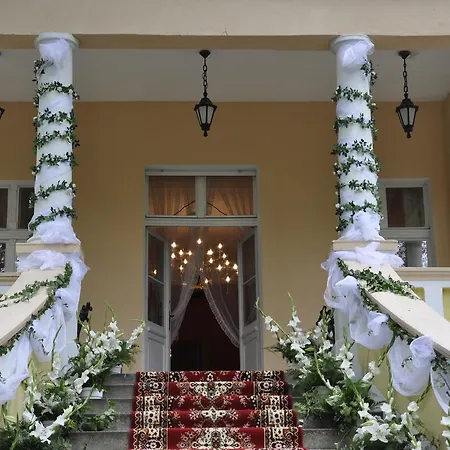 Hotel Palac W Witoslawiu Osrodek Apifitoterapii Apiherba Osieczna