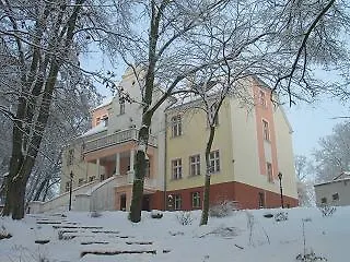 Palac W Witoslawiu Osrodek Apifitoterapii Apiherba Готель