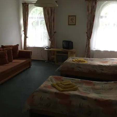 Hotel Palac W Witoslawiu Osrodek Apifitoterapii Apiherba *