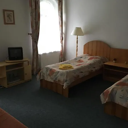 Palac W Witoslawiu Osrodek Apifitoterapii Apiherba Hotel