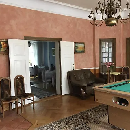 Palac W Witoslawiu Osrodek Apifitoterapii Apiherba * Осечна